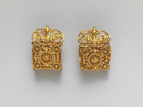 Etruscan gold baule earrings