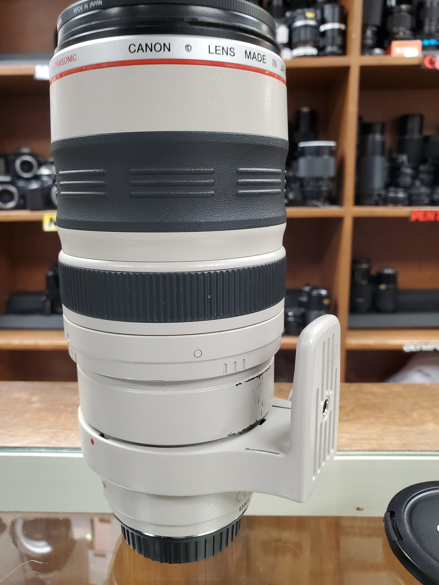 Canon EF 100-400mm f/4.5-5.6L IS USM lens - Pro Full Frame