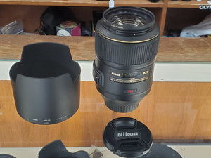 Nikon 105mm f/2.8G IF-ED AF-S VR Micro Lens - Full Frame Macro