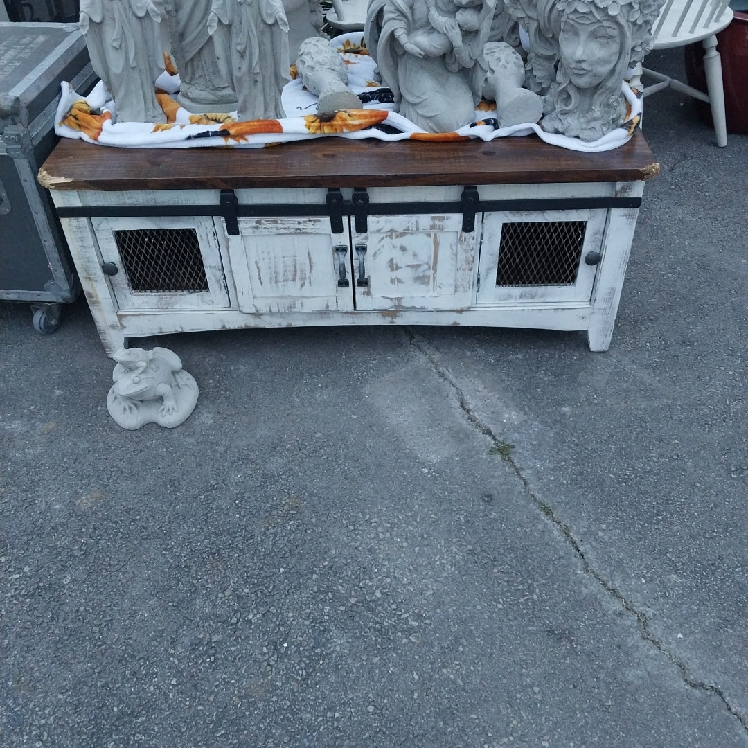 Coffee Table Featuring Sliding Doors