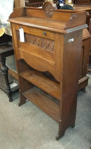 English Oak Larkin Desk Lots Of Furniture