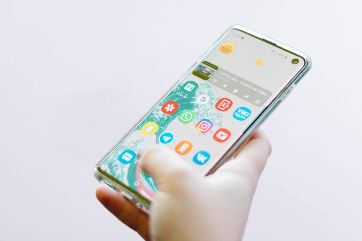 Is the Samsung Galaxy S10 still worth buying in 2021?