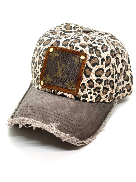P8 - Reese Brown Leopard hat with Distressed Black bill Brown/Gold