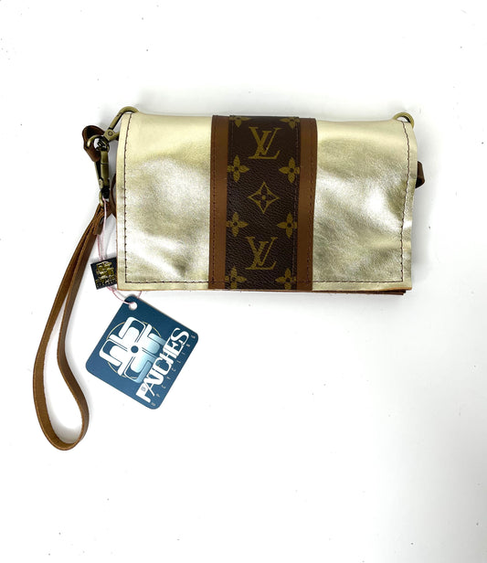 Small Crossbody (with LV Strip) Black and Neon Green – Patches Of Upcycling