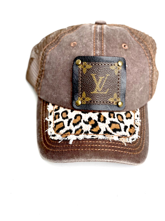 P8 - Reese Brown Leopard hat with Distressed Black bill Brown/Gold