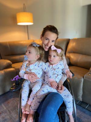 Dani Izzie and her twin girls