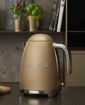 smeg kettle champagne