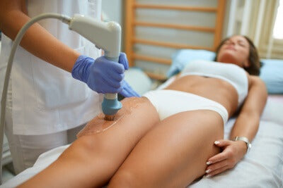 Cellulite Behandlung - Acoustic Shock Wave Therapie