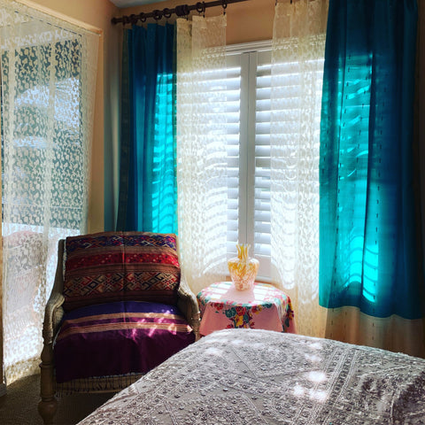 Sheer Curtains or Drapes - Brief Guide to Choosing the Right Ones