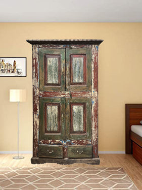 Mountain Lodge Retreat : Reclaimed Vintage Doors