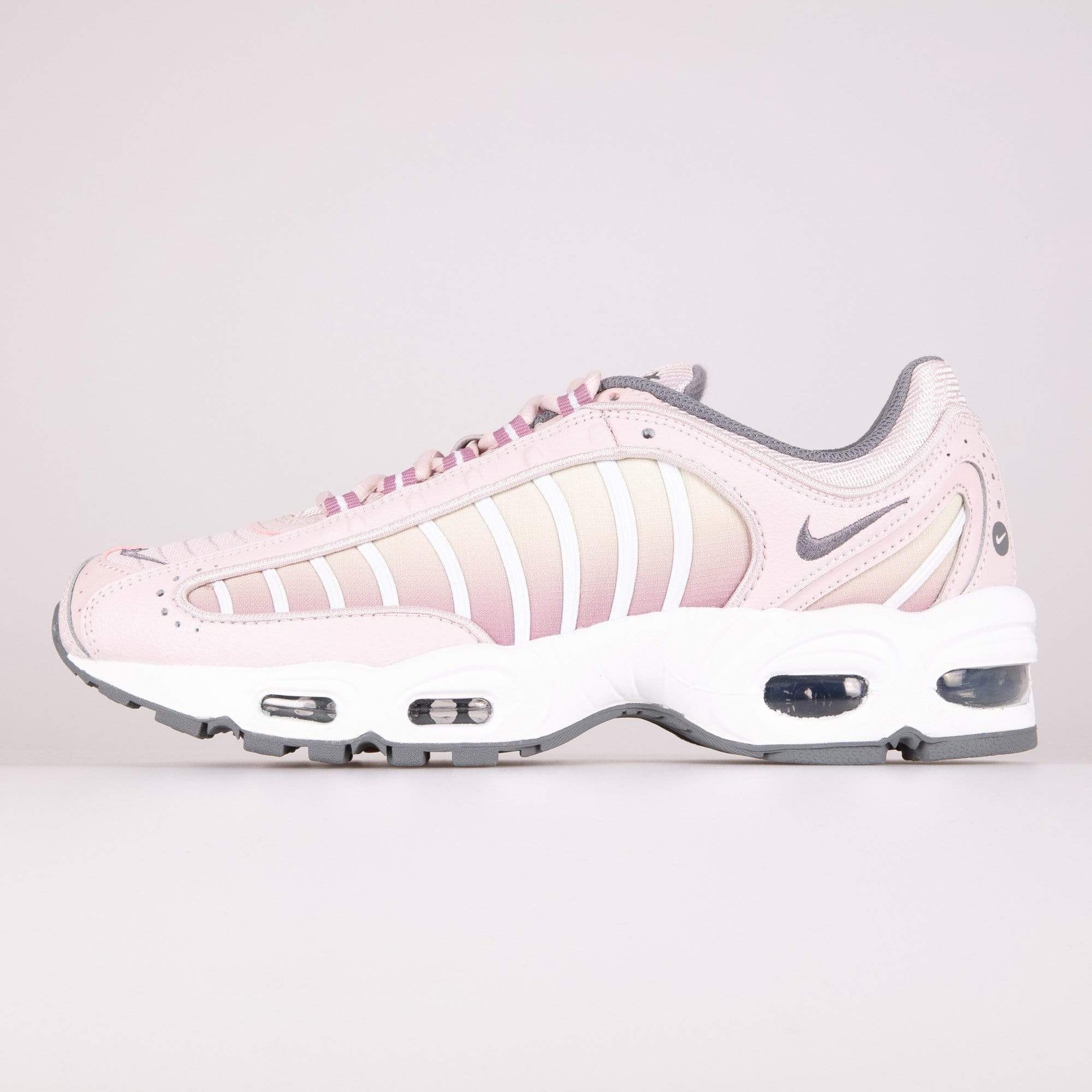 nike air max tailwind rose