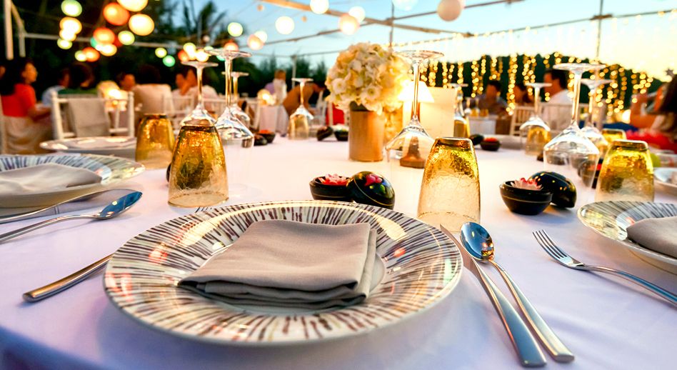 Table Setting Tips for Basic, Casual & Formal Events