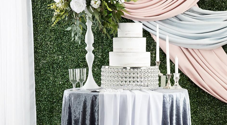 beautiful cake stand