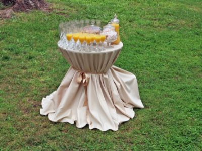 cocktail table linen