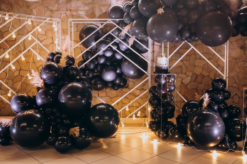 elegant black balloons