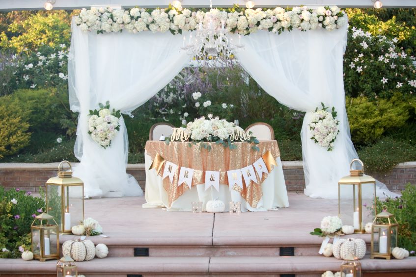 elegant sweetheart table