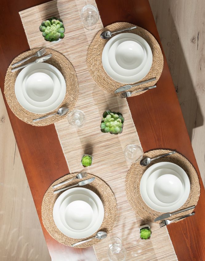 elegant wooden table settings