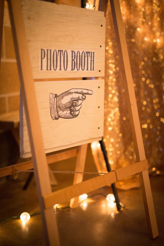 photobooth sign