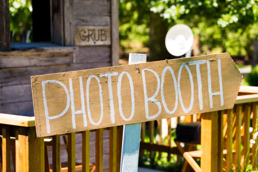 photo booth signs