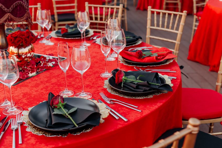 red tablecloth ideas