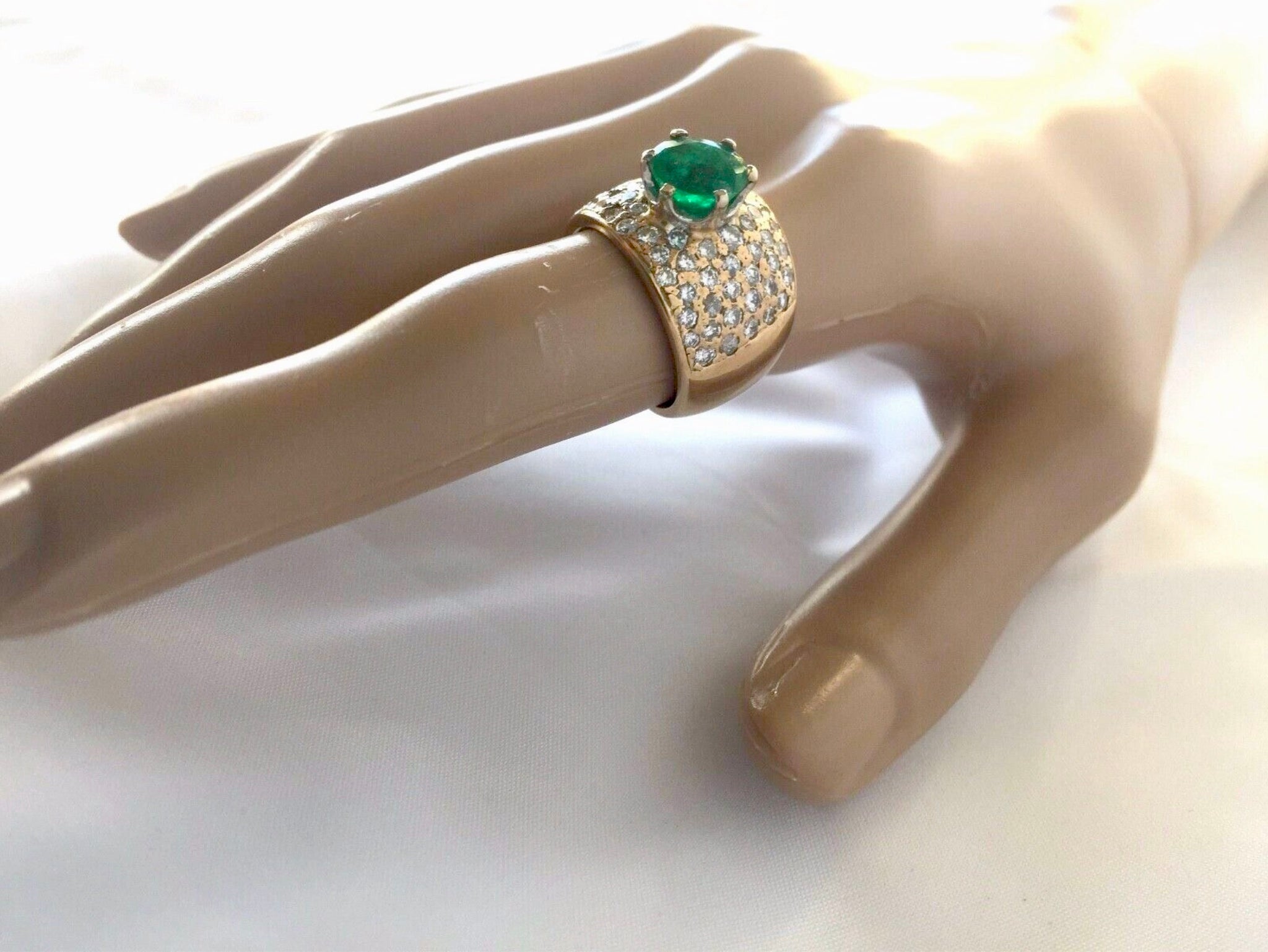 Vintage 4.10 Carat Natural Colombian Emerald Diamond Ring