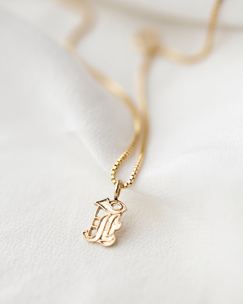 14K Gold Pleated Initial Pendant - Zoe Lev Jewelry