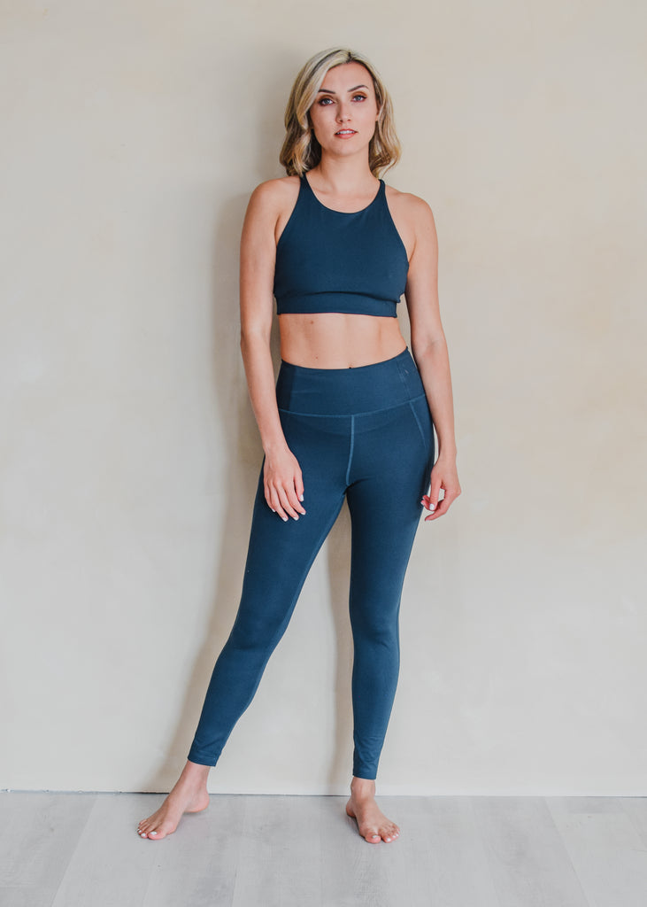 Girlfriend Collective High Rise Legging in Periwinkle – Style Trend  Clothiers