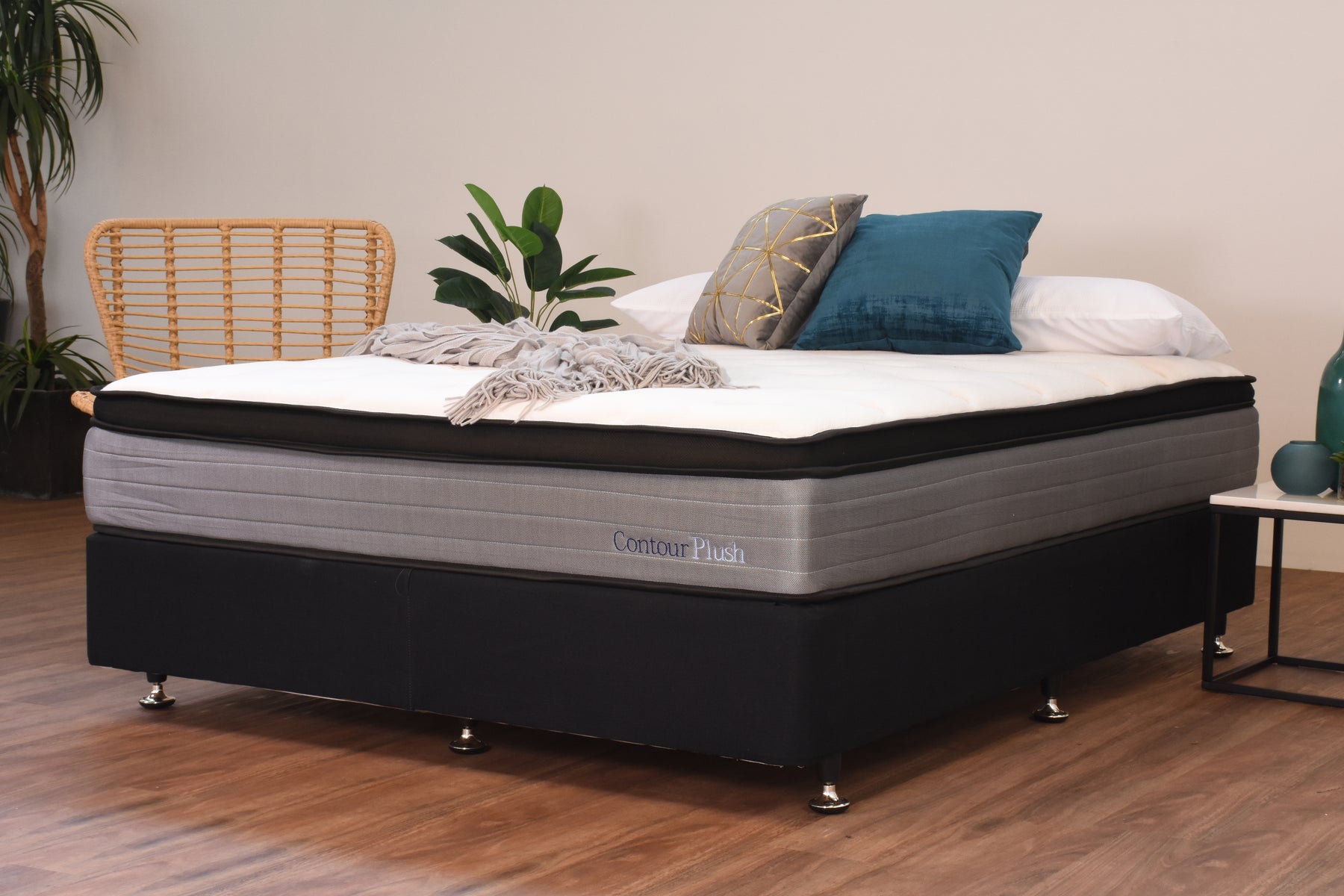 Contour Plush Mattress