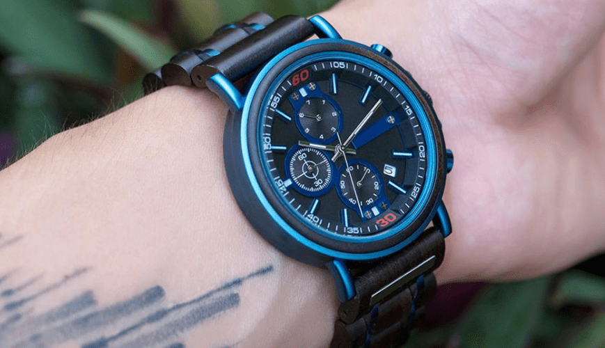 montre en bois chronographe bleu