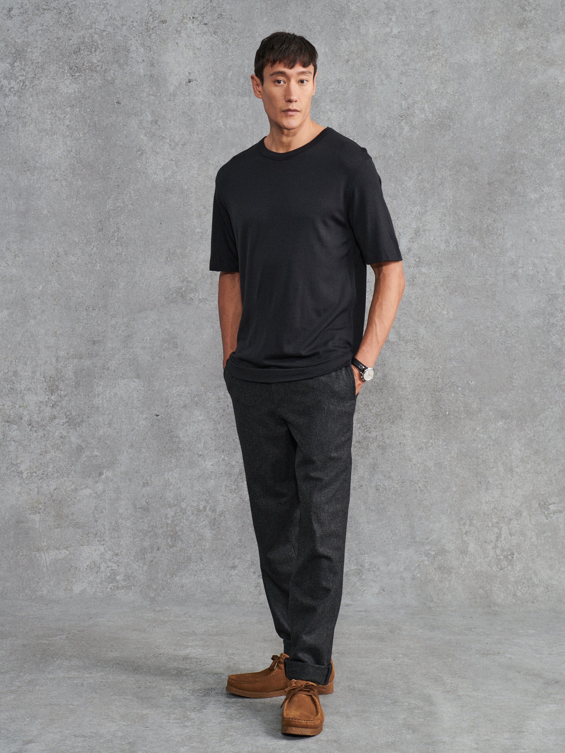 PWVC AW22 ECOM 43 MERINO TEE BLACK 025 9743b290 4d8c 414c a41f fcb3df84b841