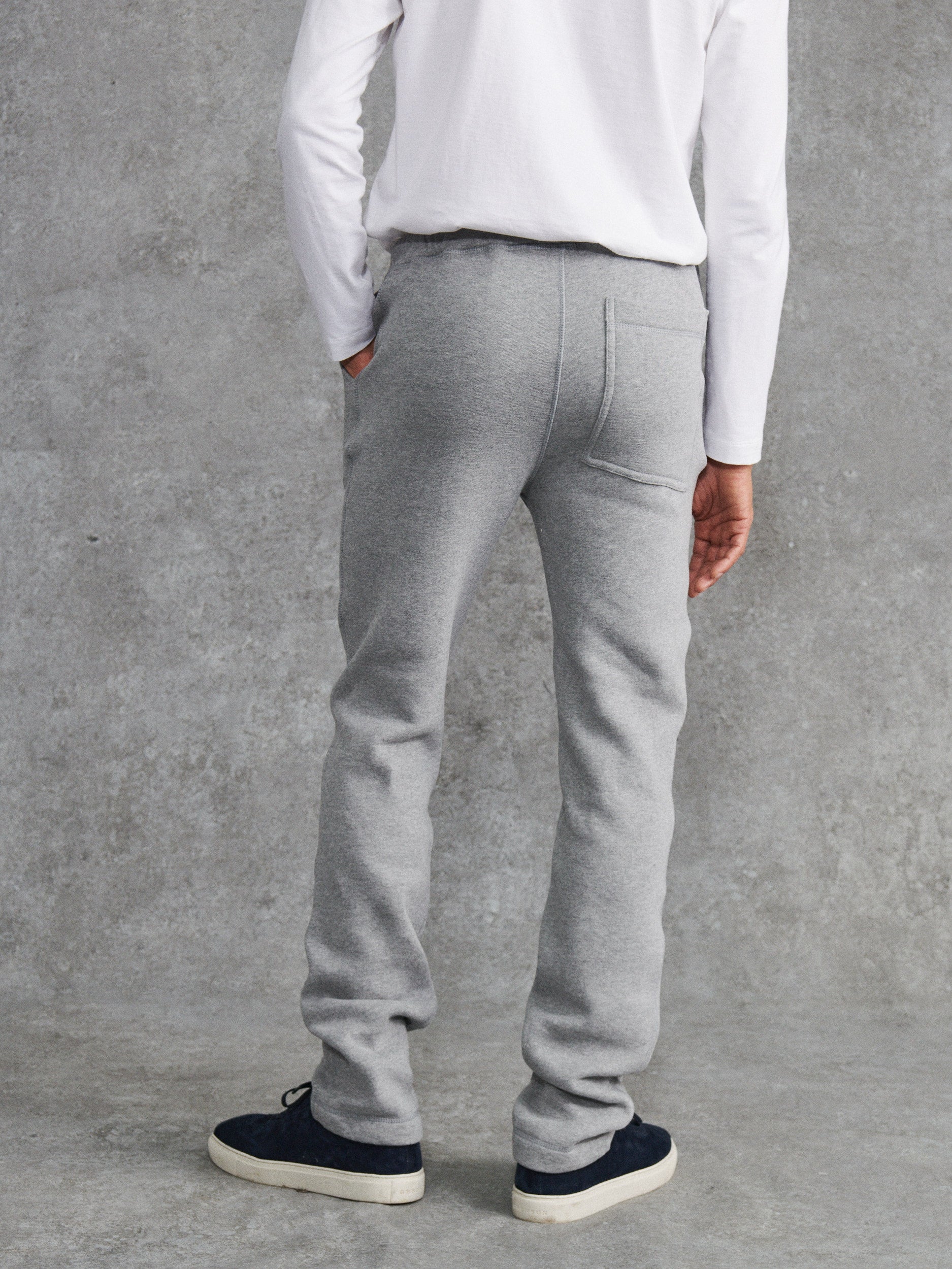 PWVC AW22 ECOM 49 CASHBLEND TROUSER GREY 010