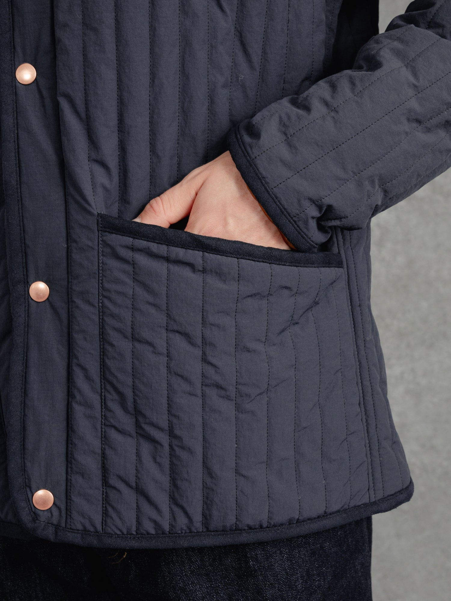 PWVC AW23 ECOMM THE URBAN HUSKY INK 395