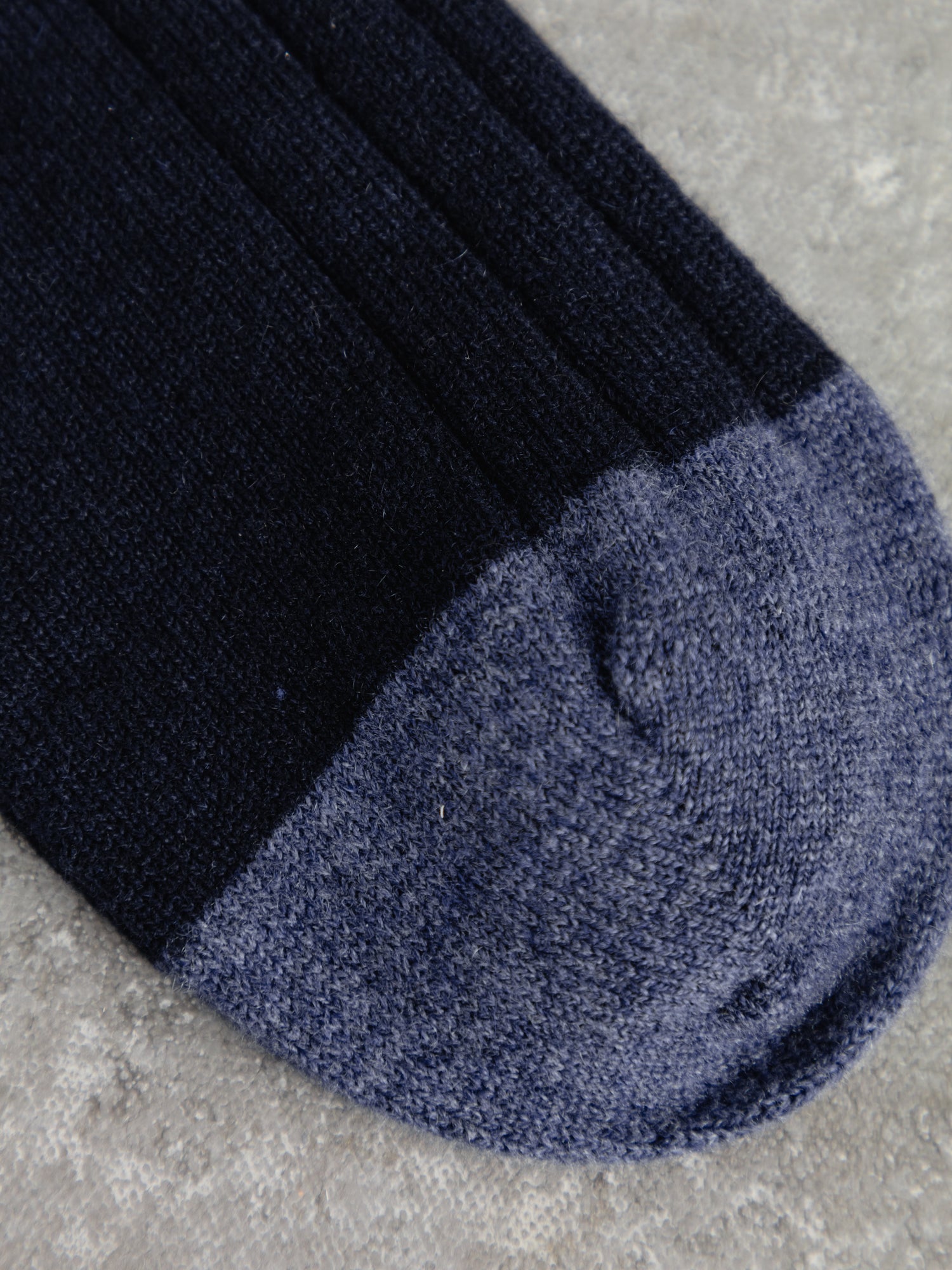PWVC AW24 ECOMM DAY3 THE CASHMERE SOCKS MIDNIGHT 1979