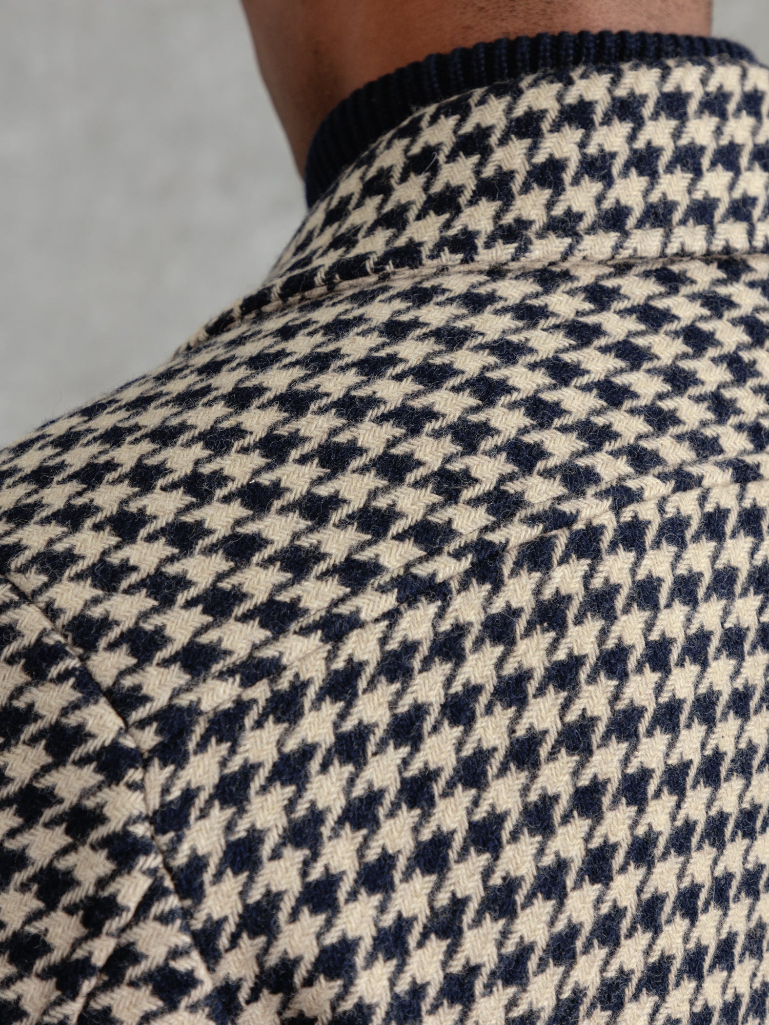 PWVC SS24 ECOMM LUKE DAY2 THE DOGTOOTH OVERSHIRT DOGTOOTH NATURAL 1195