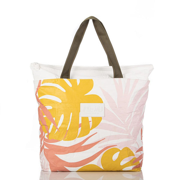 Buy Beach Bags Australia | Waterproof Beach Bag Australia
