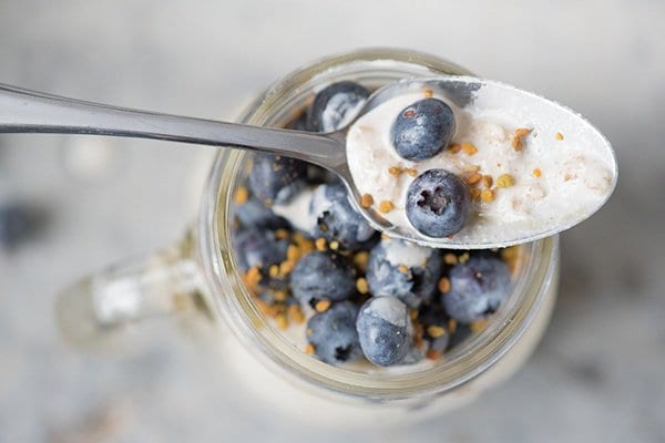 overnight-oats-spoon