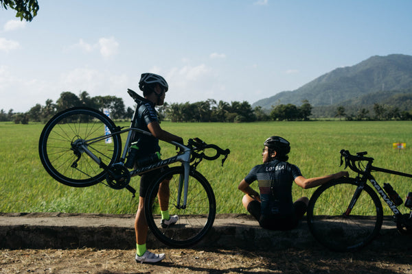 Cyclists from Team Loyola. Photo by Sara Erasmo.