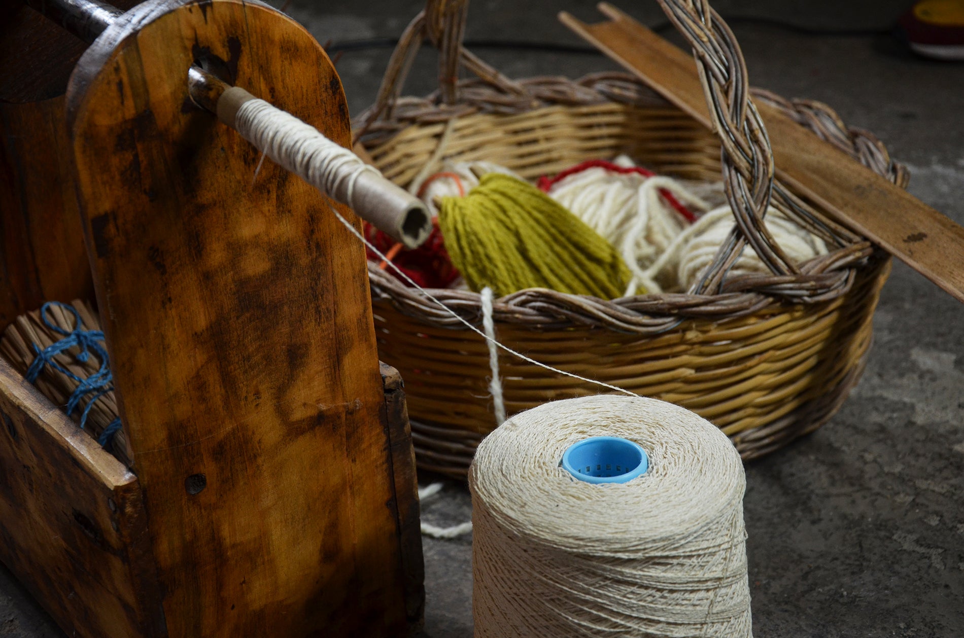 lana, cotone, lino materie prime per la tessitura in Sardegna