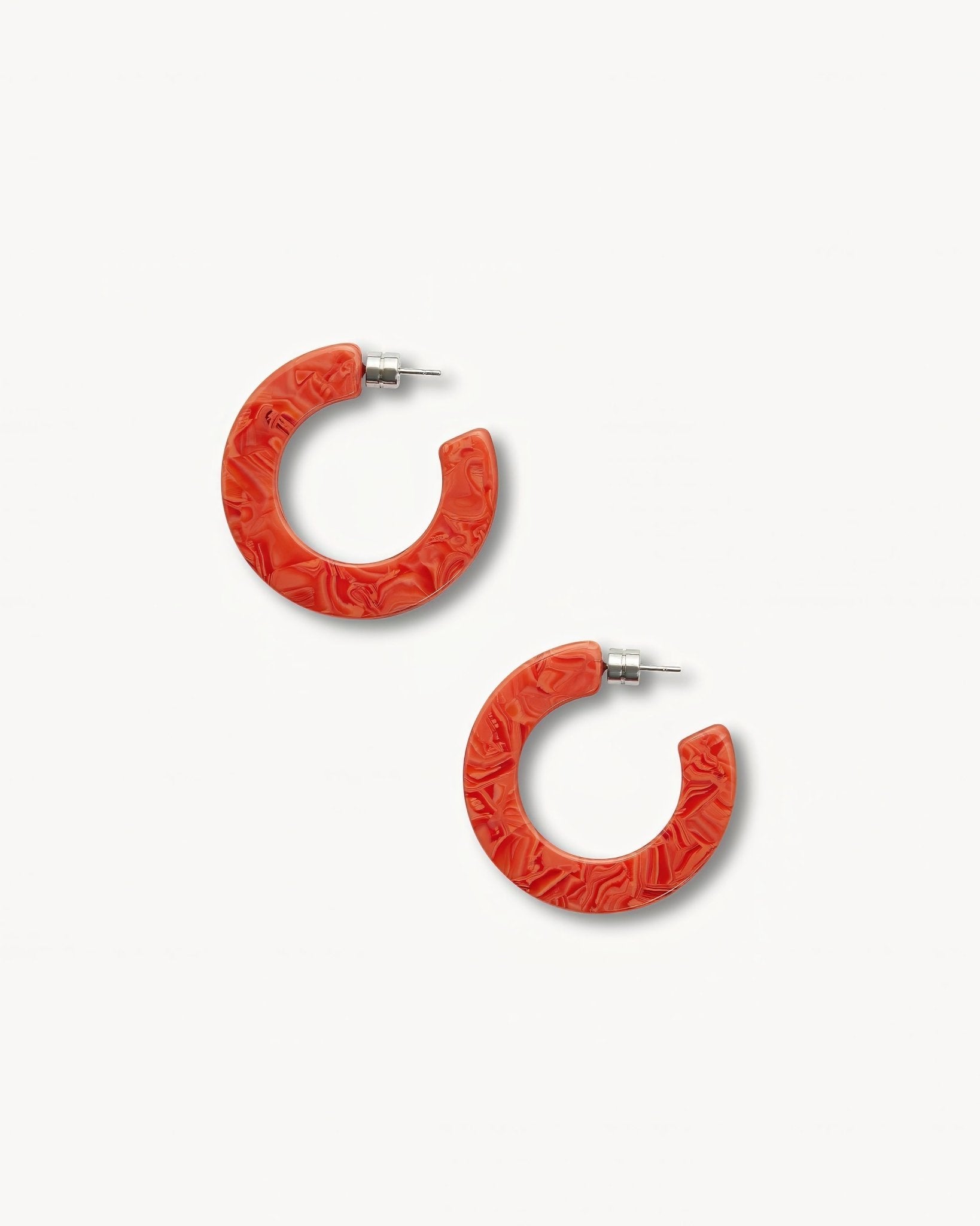 Hollow Out Butterfly Decor Hoop Earrings | SHEIN