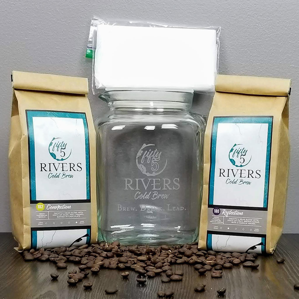 https://cdn.shopify.com/s/files/1/0042/7569/9784/products/AtHomeColdBrewCoffeeKit_1600x.jpg?v=1604152775