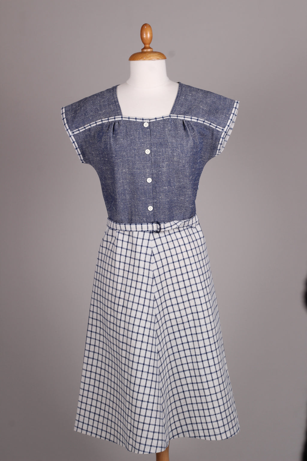 Og så videre trappe hul Vintage Kjoler - Find en original kjole i mit store online udvalg – Vintage  Divine