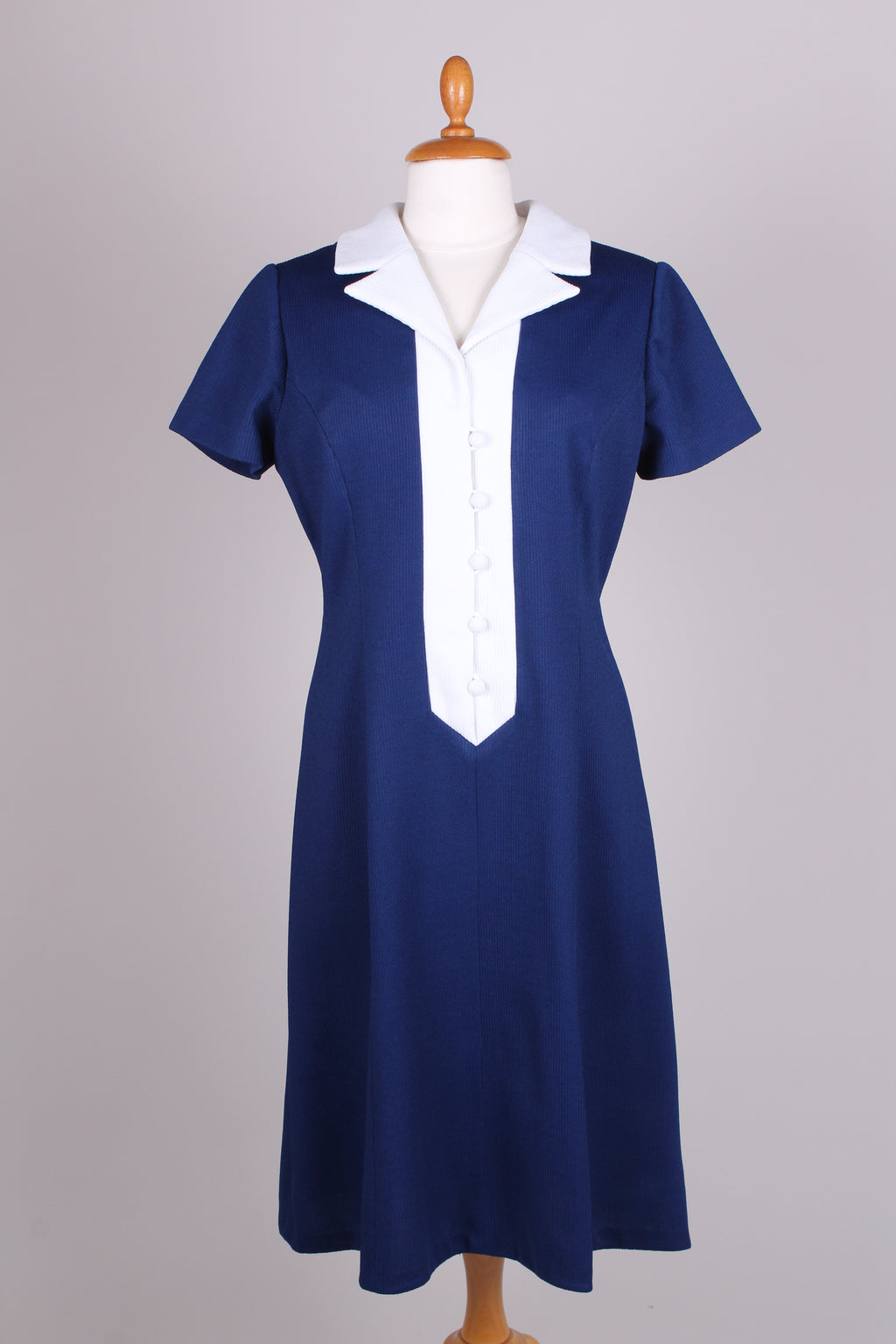 Perth Blackborough anker skotsk Vintage kjoler og tøj fra 1960'erne. Find din næste 60 er kjole her –  Vintage Divine