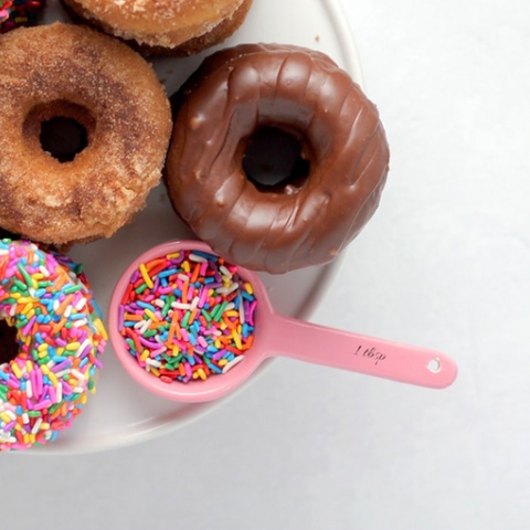 Donuts-refined-sugar-healthy-skin-diet-natureal