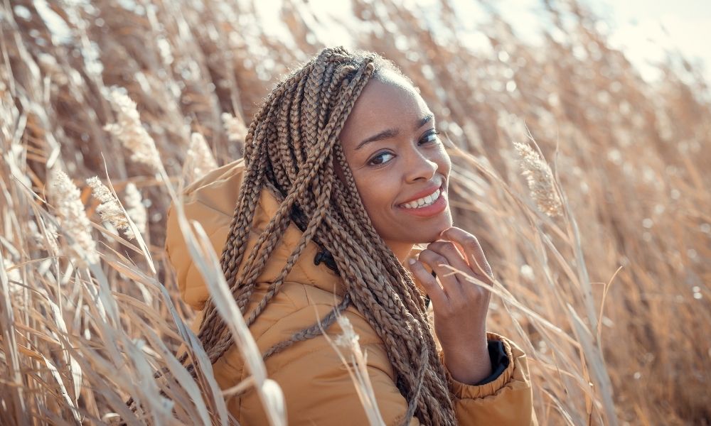 Everything You Need to Know About Knotless Braids - Knotless Braid Cost and  Upkeep