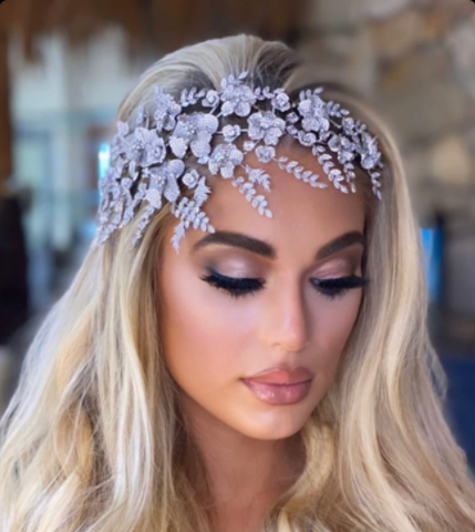 Trending Bridal Hairdos With Pearl Hair Accessories to add charm!