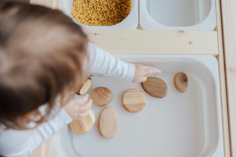 Example of Montessori sensory play