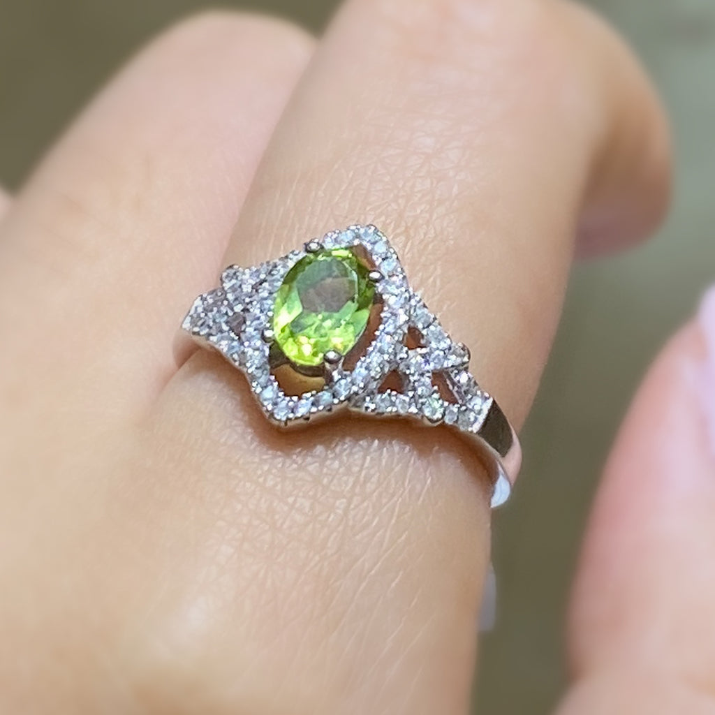 Oval Cut Peridot Ring in Sterling Silver and Rhodium | MULU JEWELRY