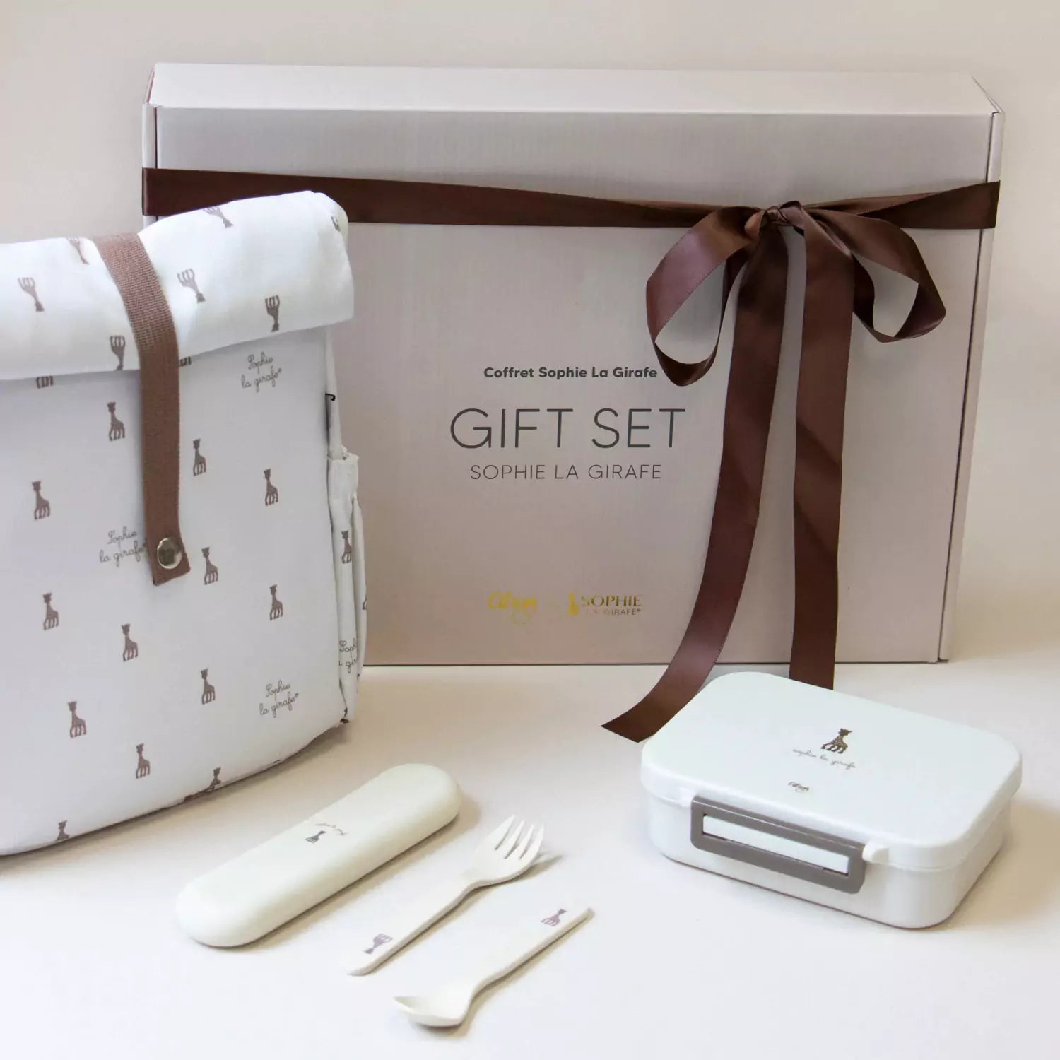 An image of Citron x Sophie La Girafe Gift Set: Lunch Gear for Kids