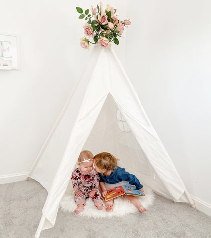 Hooga Kids Teepee Play Tent Canvas Play House - White