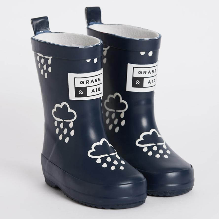 An image of Grass and Air Kids Colour Changing Kids Wellies + Bag UK11 / Navy